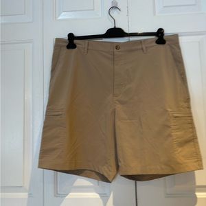 mens Golf short size 40